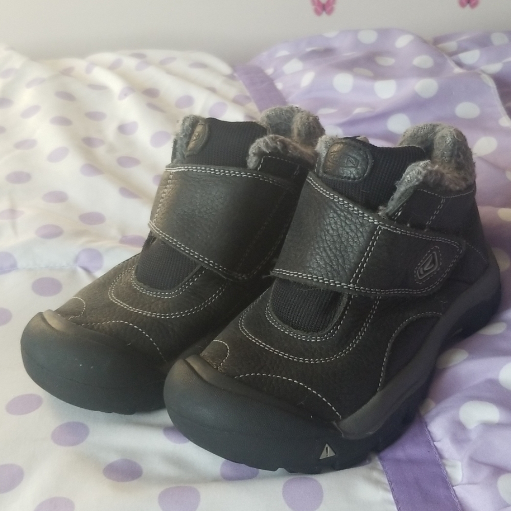 Keen boots